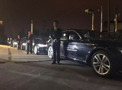 成都中寶全新BMW7系夜間私密試駕會(huì)華麗上演_車(chē)迷會(huì)網(wǎng)站 - 滿(mǎn)足您對(duì)車(chē)的各種需求的專(zhuān)業(yè)汽車(chē)網(wǎng)站及車(chē)友俱樂(lè)部